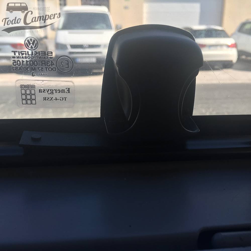 Air Vent para T4 que permite ventilación e impide la manipulación de las puertas y ventanas desde el exterior.