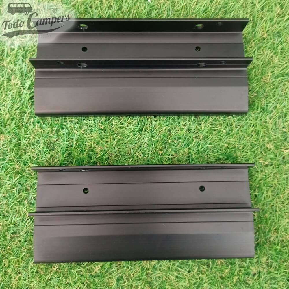 Parte trasera de anclajes de toldo Fiamma F40 para furgonetas Mercedes desde 2014