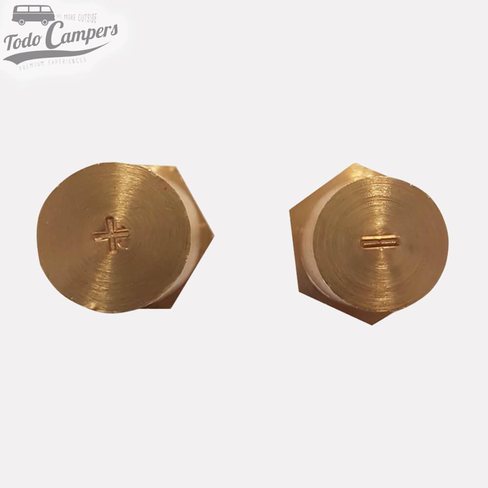 positivo y negativo de bornes para batería