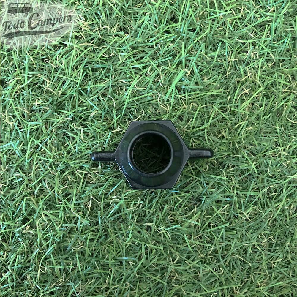 Conector recto para tubos de 13 milímetros de diámetro