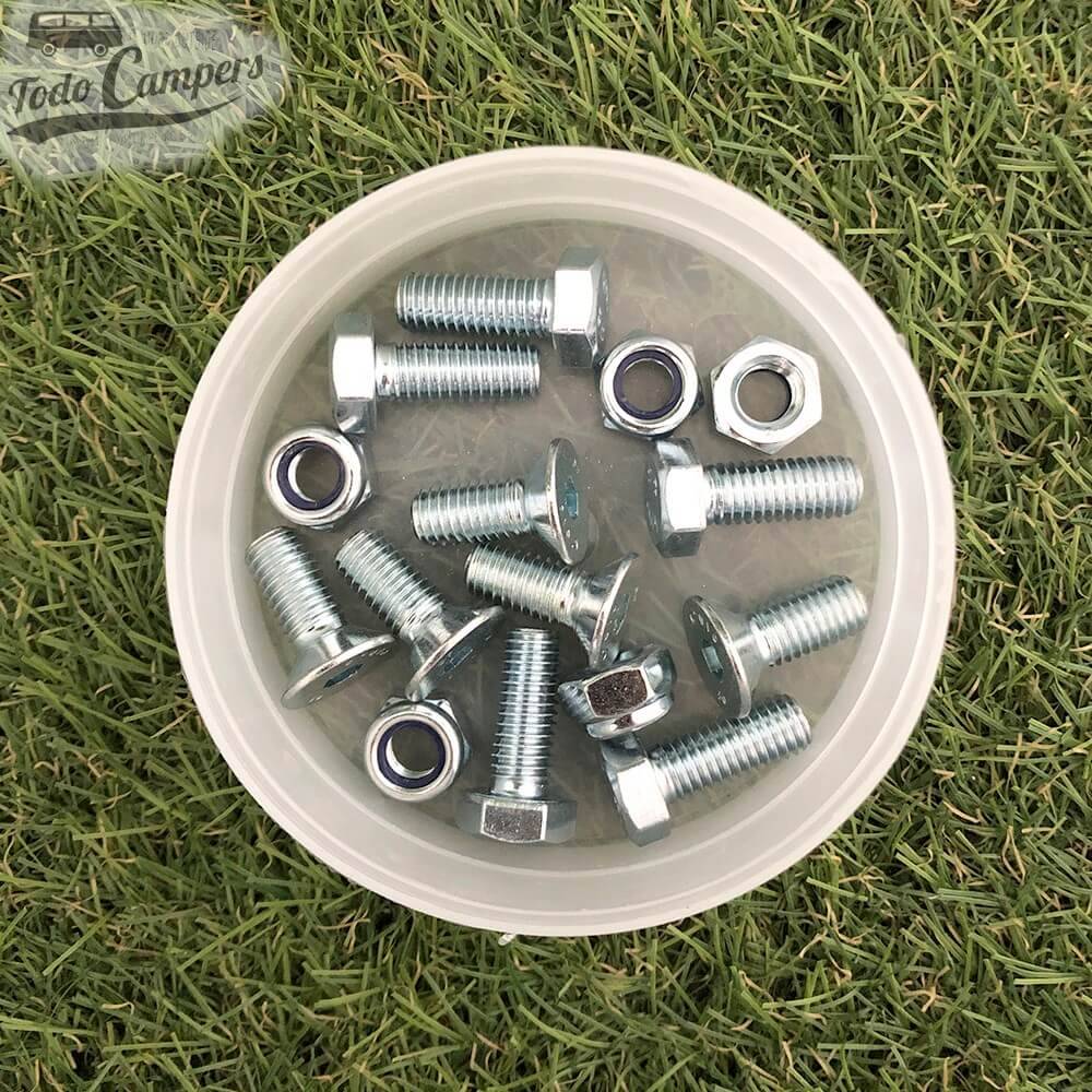 Ferragens necessárias para a montagem da base giratória