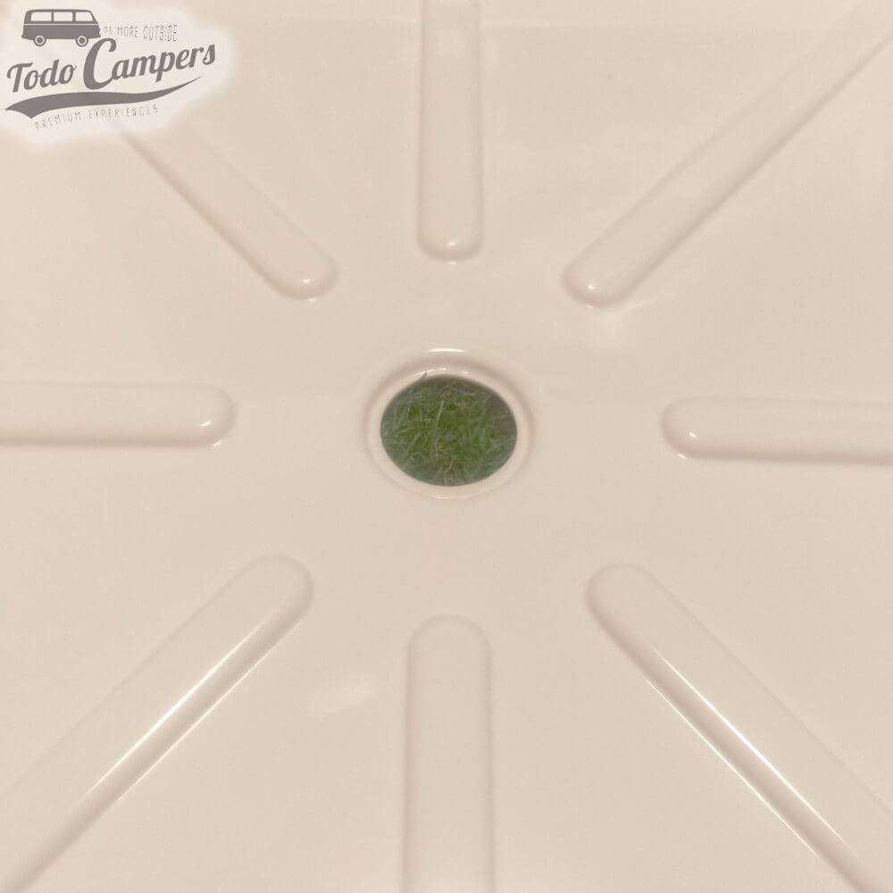 Diámetro de desagüe 35 mm (no incluye tapón).