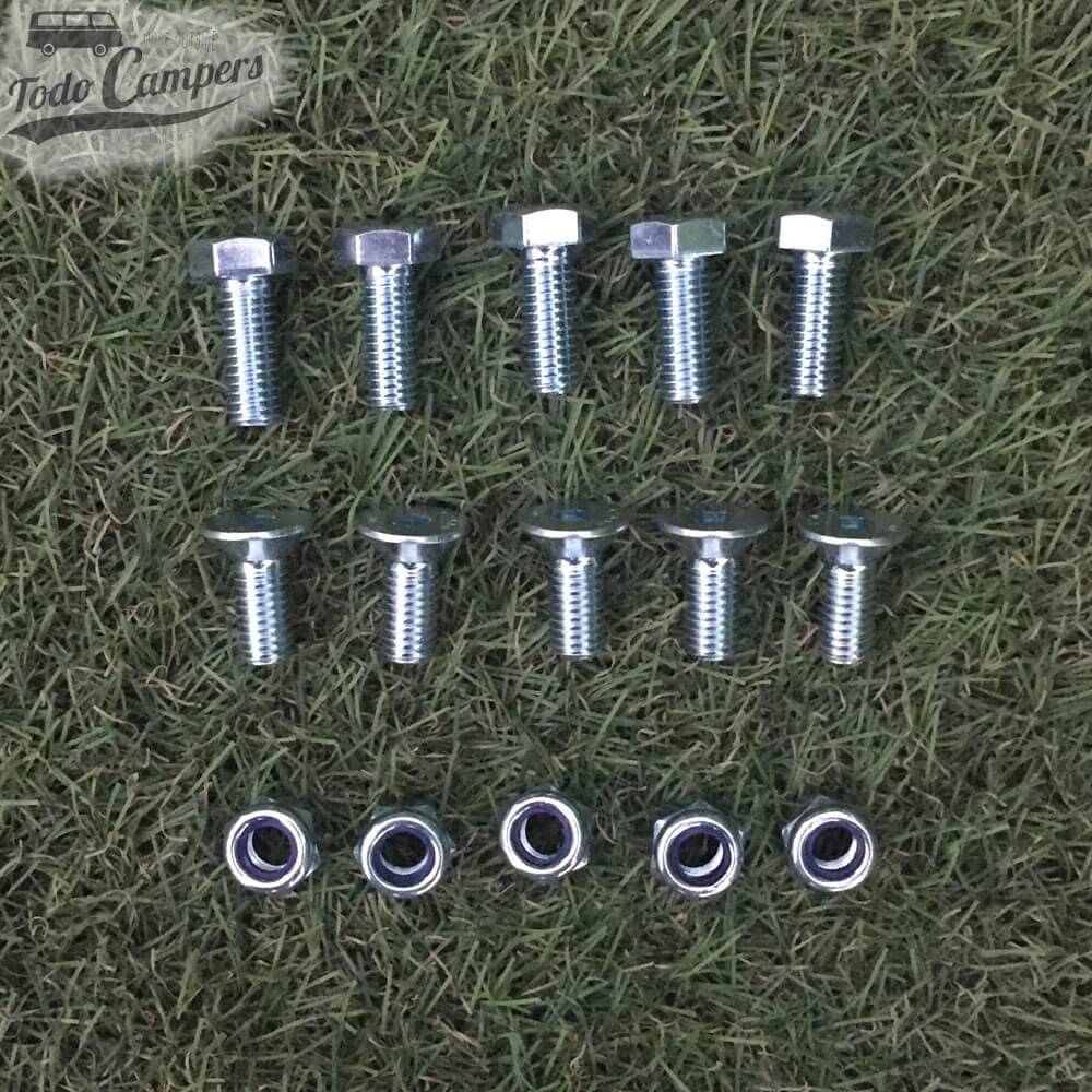 tornillería que incluye la Base giratoria acompañante para Ford Transit 2000-2013