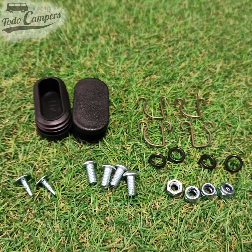 tornillería incluida en el reposacabezas CTA