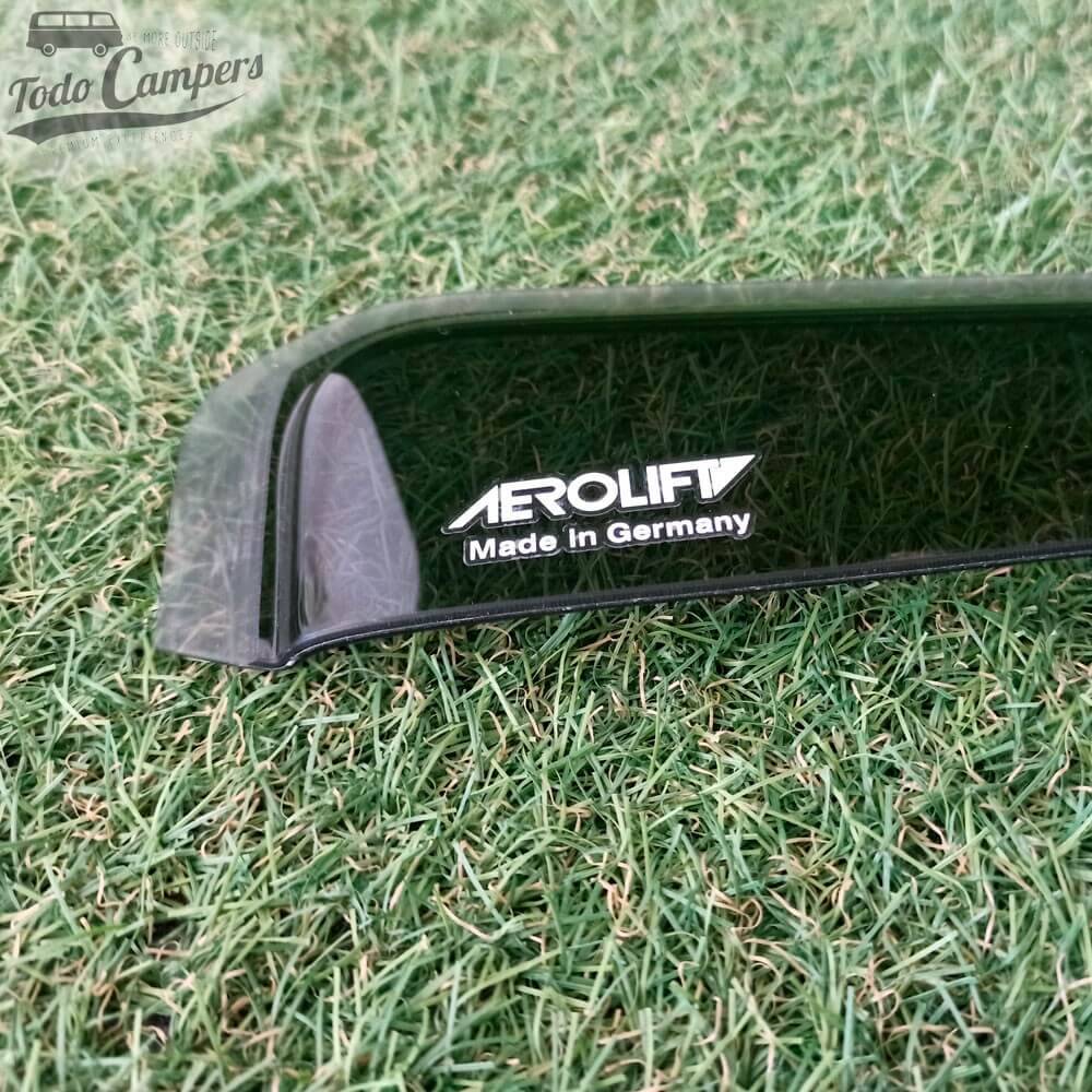 Detalle del derivabrisas de Mercedes Vito o Viano 2004-2014