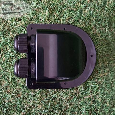 Pasatechos 2 vías para placas solares Color negro