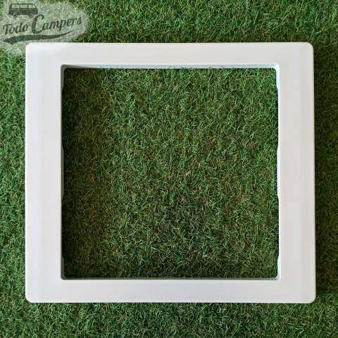 Adaptador de claraboya Micro Heki (28x28) en techos Ducato, Boxer y Jumper