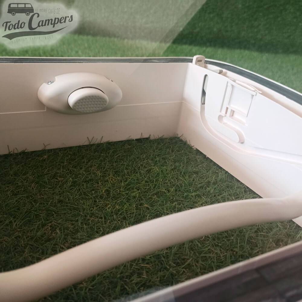 Claraboya Dometic Micro Heki Style accesorio de exterior