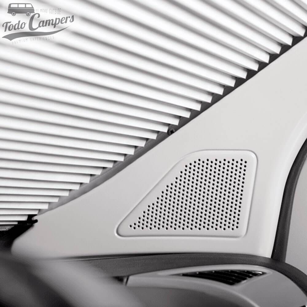 marco vertical del store plisado FP300 colocado