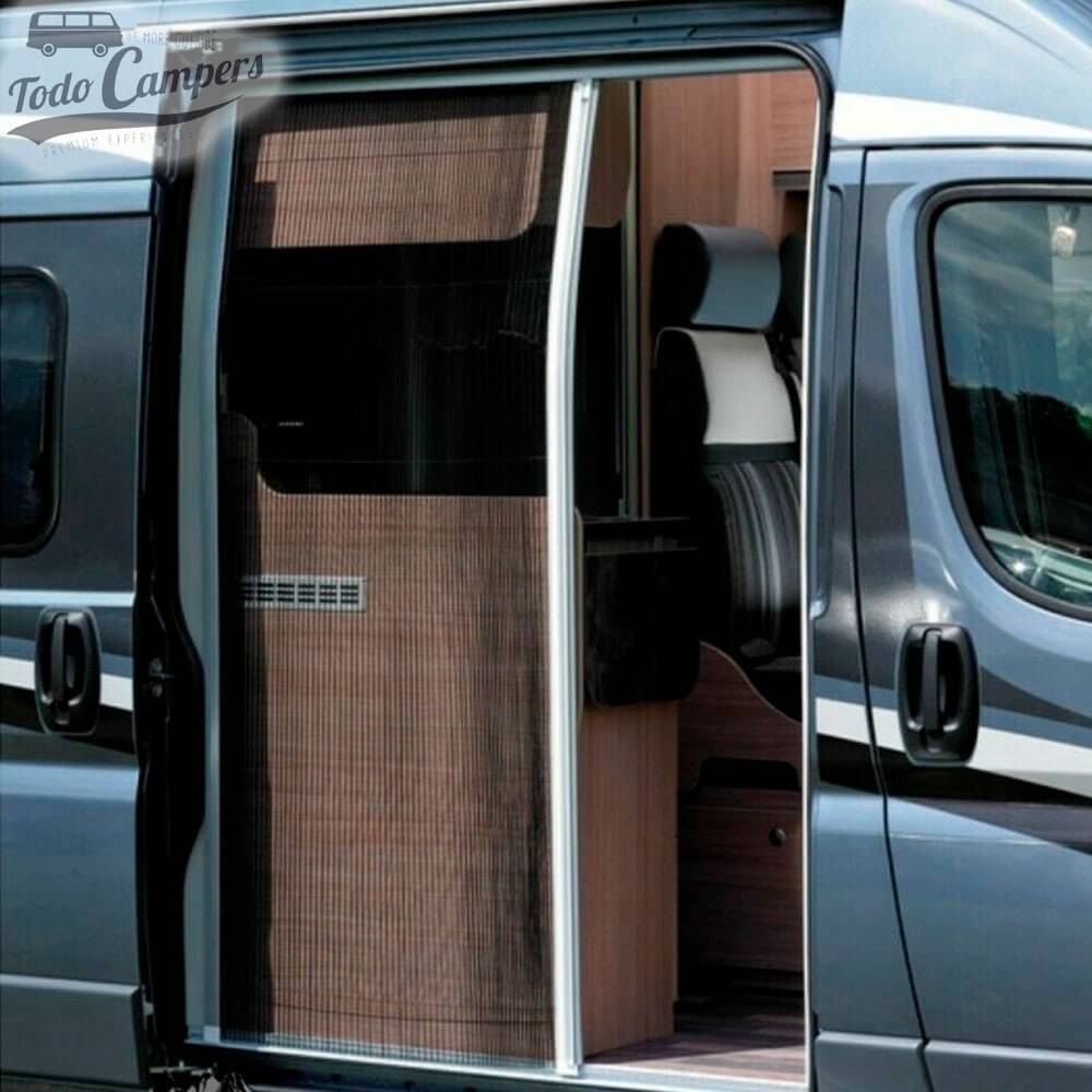Mosquitera de puerta Flytec FT200 colocada en  Ducato