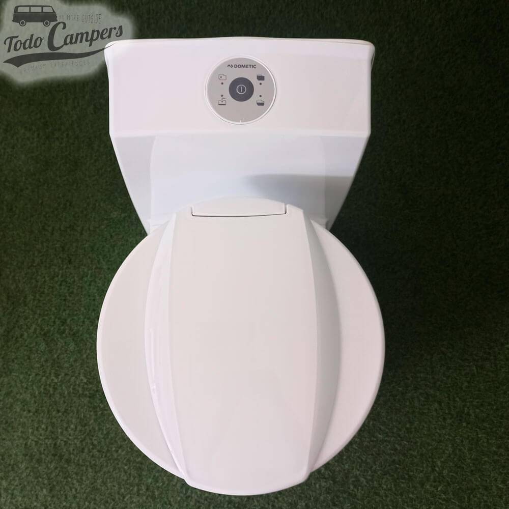 wc químico con panel electrónico y nivel de aguas sucias