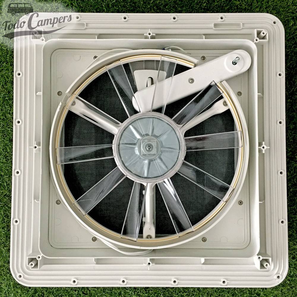 Accesorio de Interio Claraboya Fiamma Turbo Vent 40