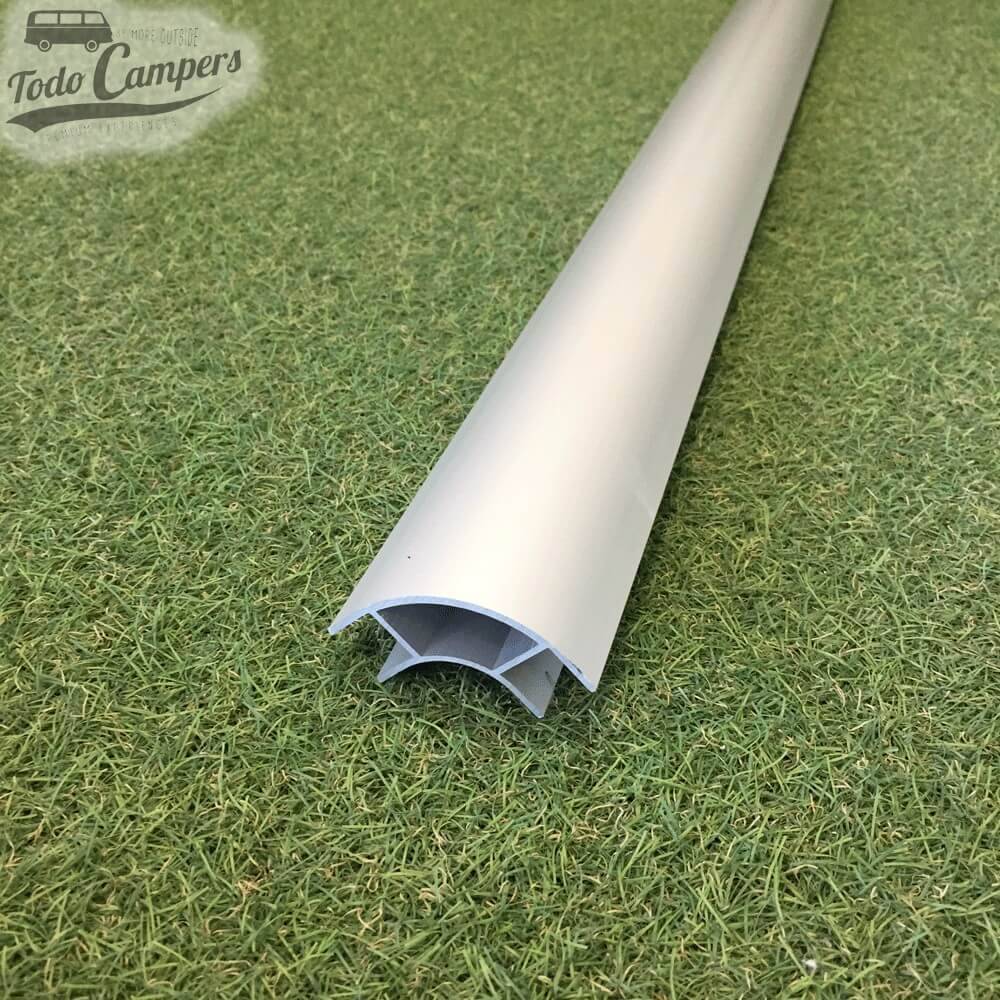 Perfil angular de aluminio para muebles.