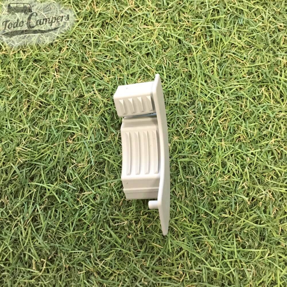 Tapa Derecha para perfil angular de aluminio, de color gris medio.