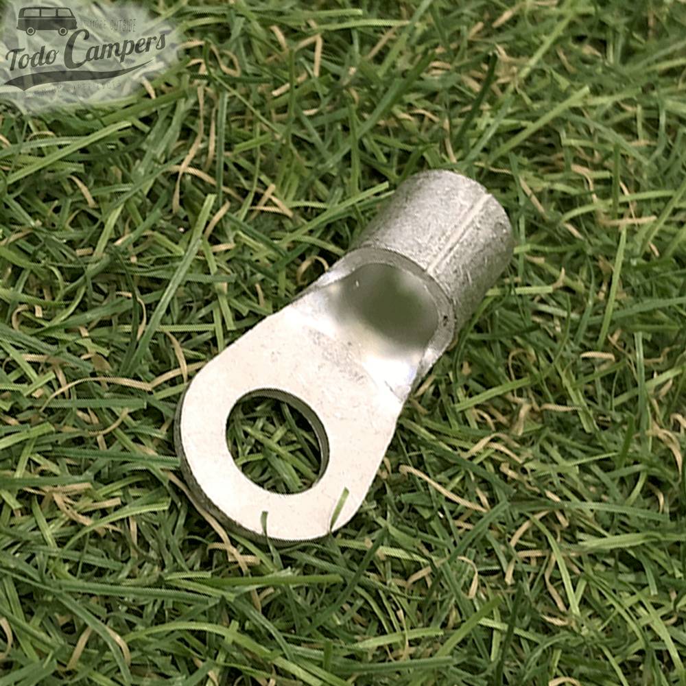 Terminal anilla M8 para cables de sección de 25mm.