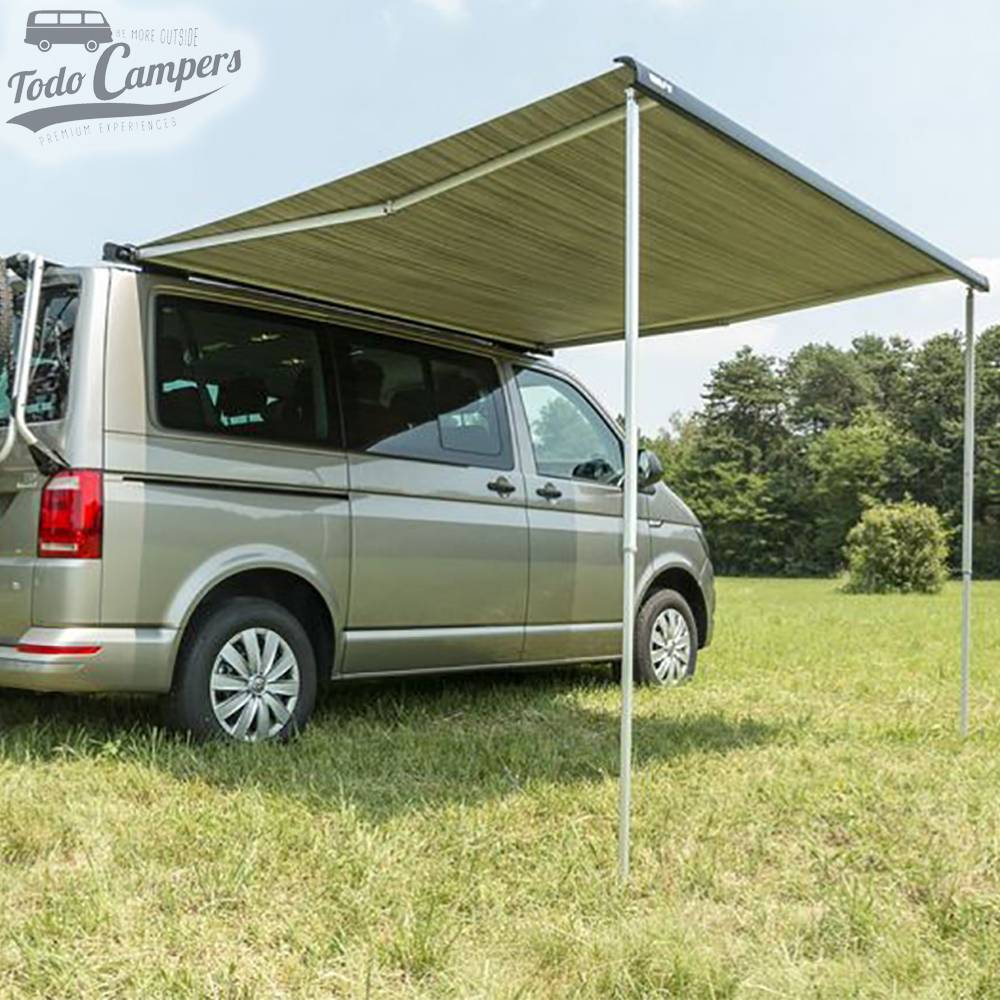 Toldo Fiamma F40Van 270 desplegado en furgoneta