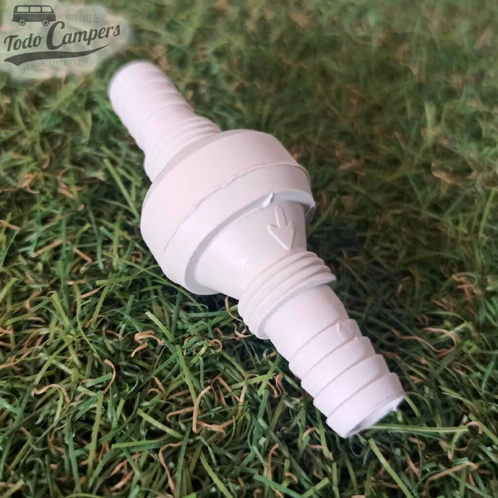 A seta marcada na válvula mostra a direção do fluxo de água.