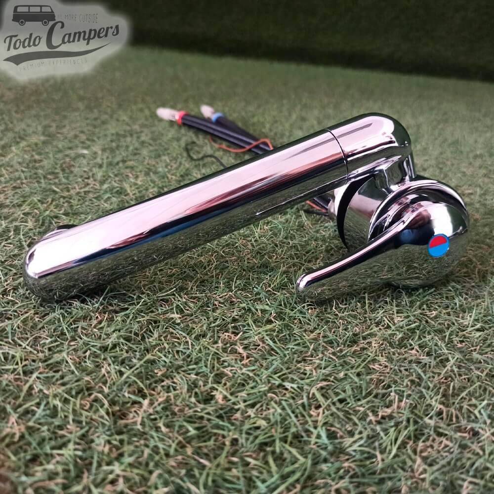 Grifo mezclador monomando Florenz abatible. Admite bomba de presión.