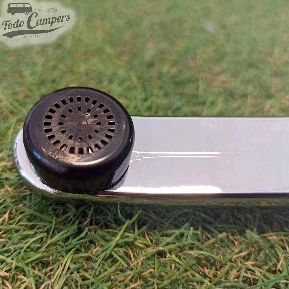 Comprimento do braço da torneira: 14 cm.