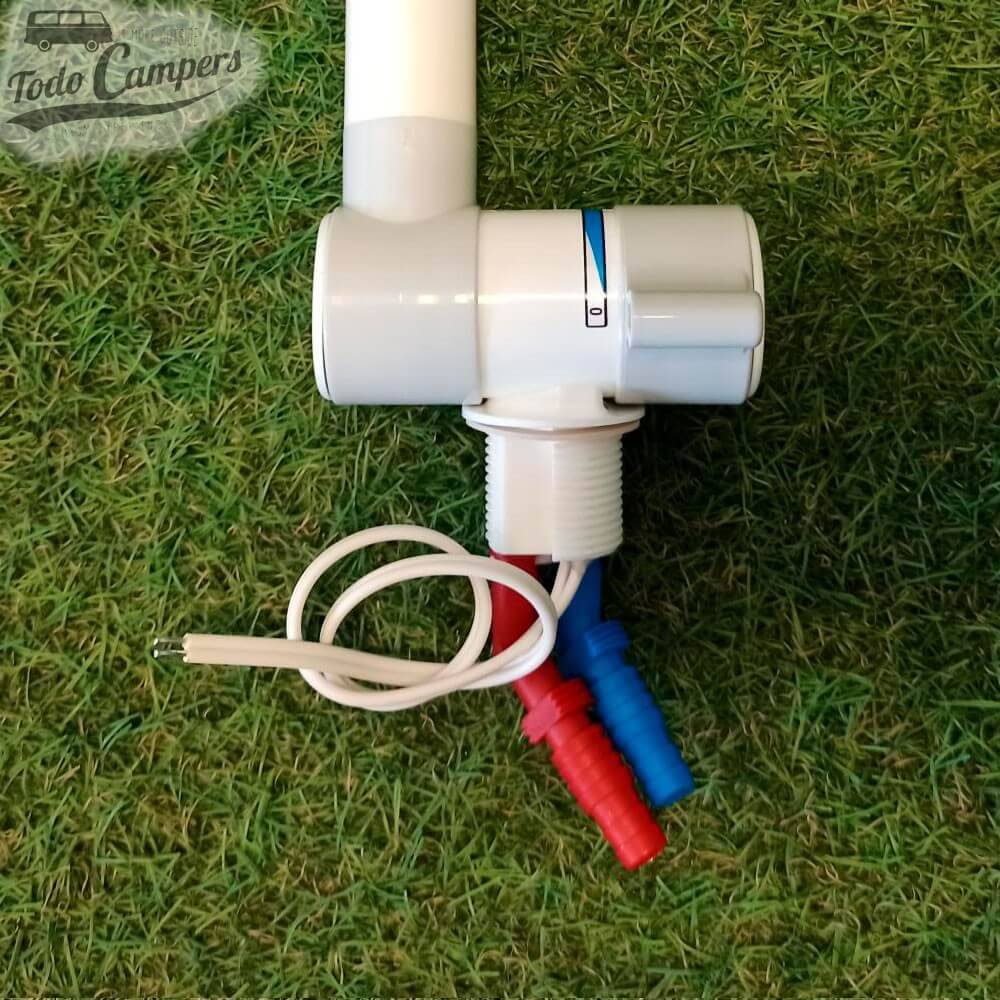 Conexiones de agua fría y caliente del grifo London