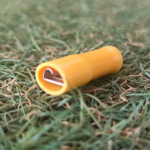 Terminal faston Hembra aislado secciones 2,5 a 6 mm