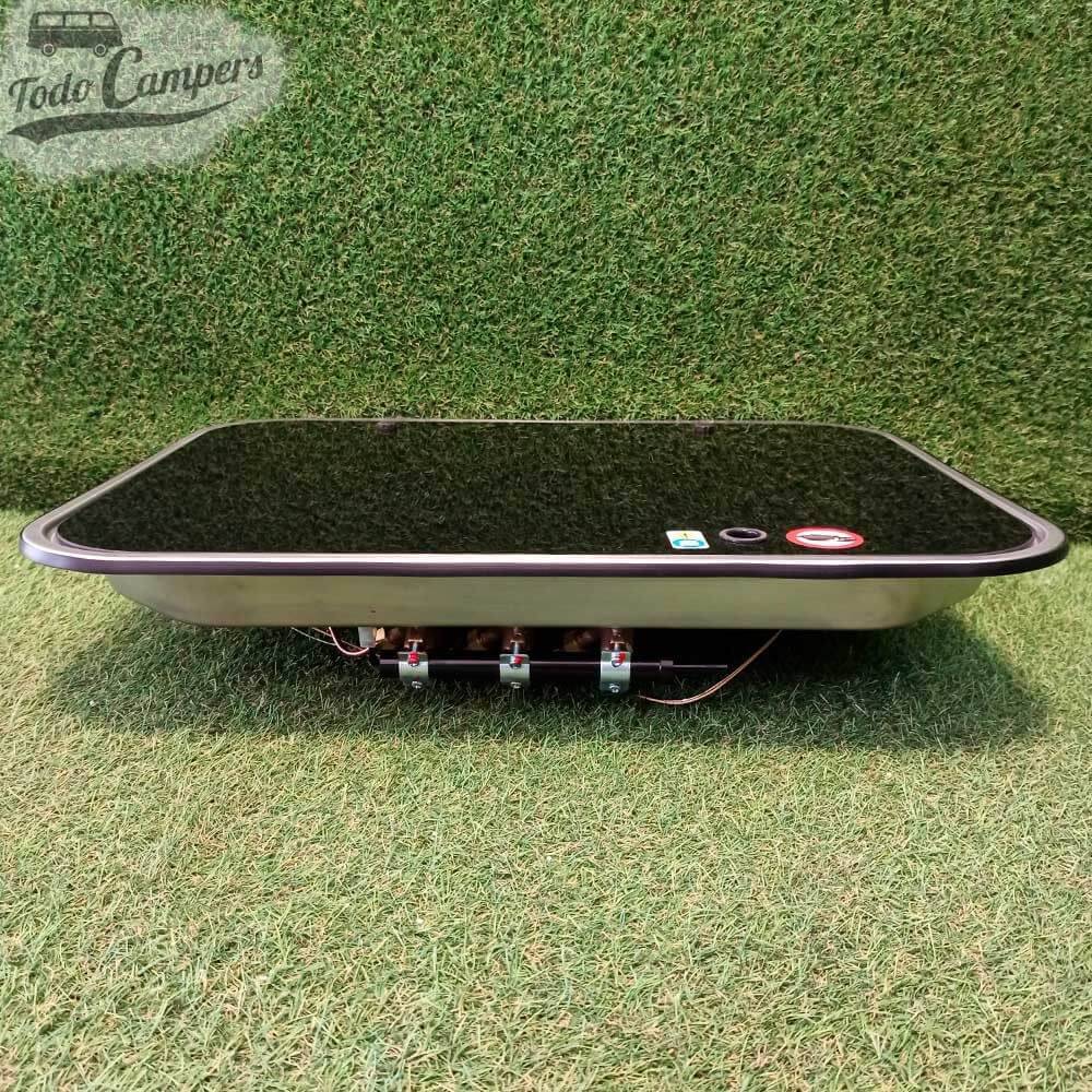 Placa de cozinha de três bicos ideal para cozinhar em espaços pequenos.