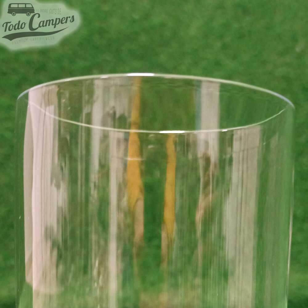 Detalle vaso de cerveza de policarbonato