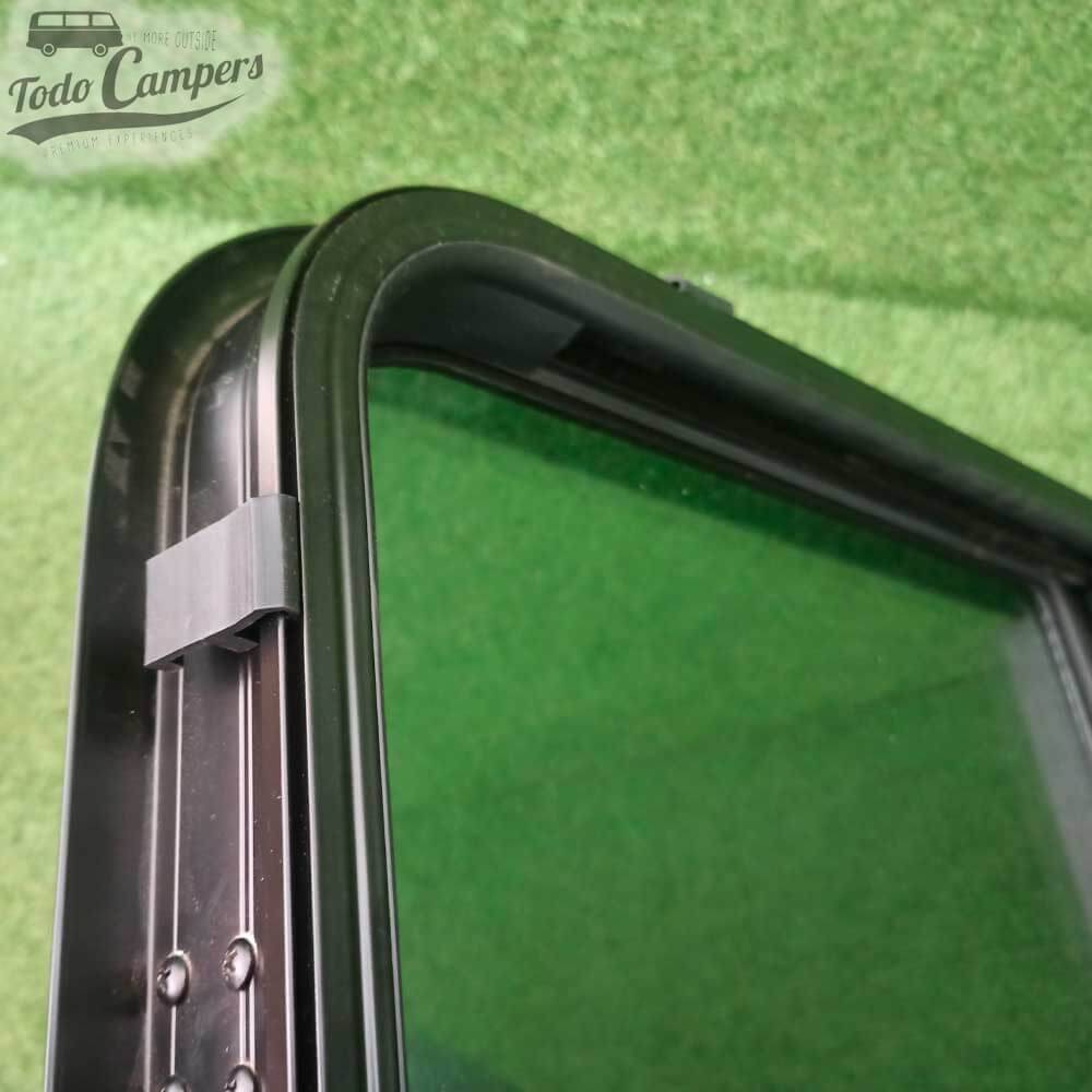 Ventana con espesor de pared: 30 mm