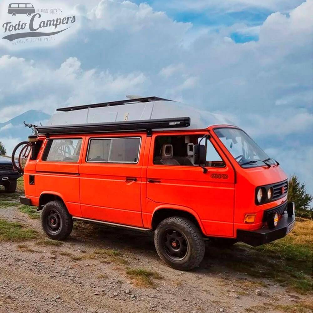 Toldo Fiamma F35 montado en Volkswagen T3