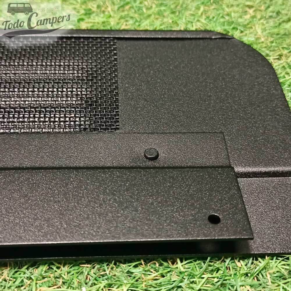 Inclui mosquiteira. Não deve ser usada em viagem.