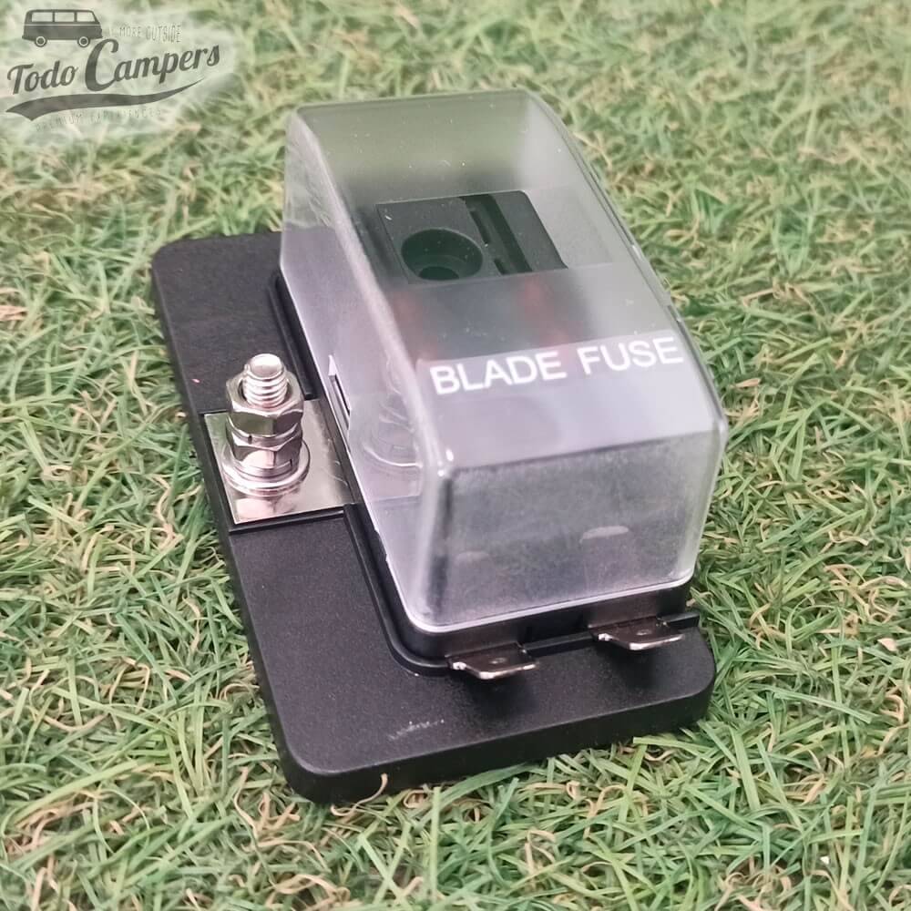 caja de la marca Audiobus diseñada para albergar 4 fusibles