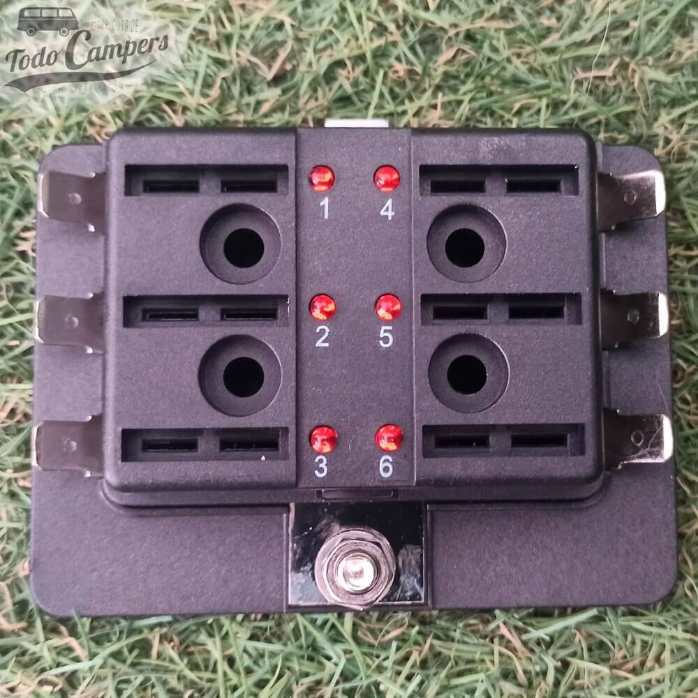 Caja portafusibles para instalaciones en paralelo.