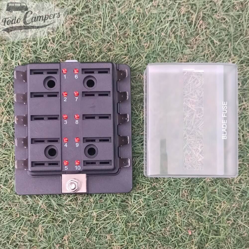 Caja portafusibles de toma lateral de 10 fusibles para instalaciones en paralelo.
