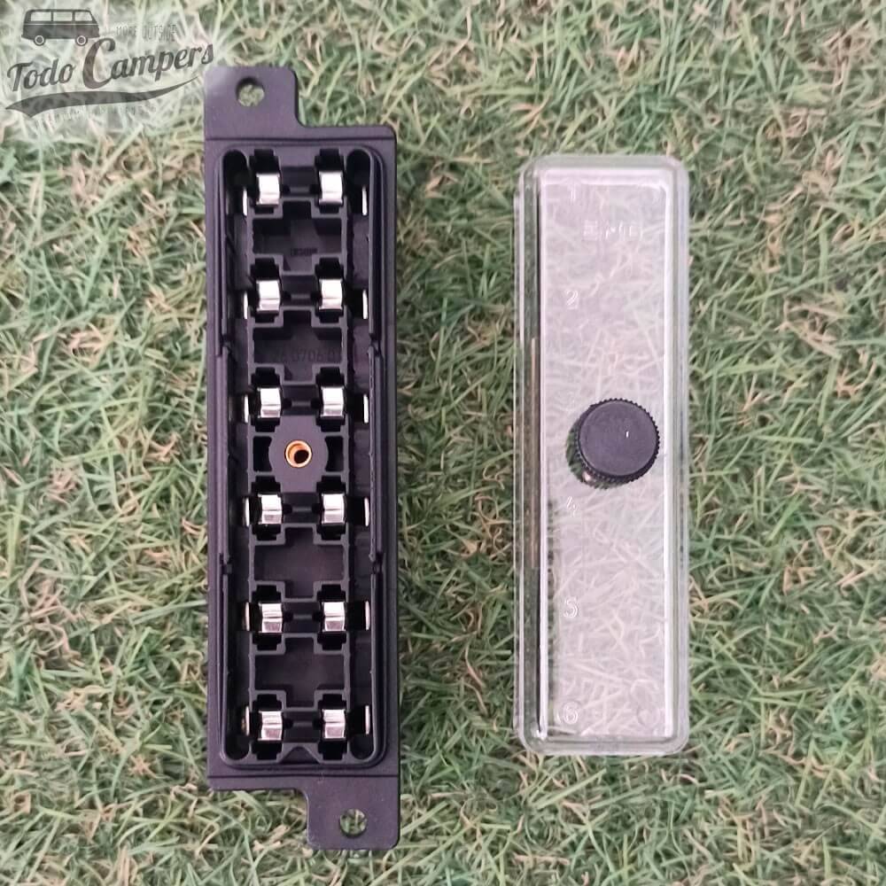 Caja portafusibles de 6 pins o ranuras para 6 fusibles