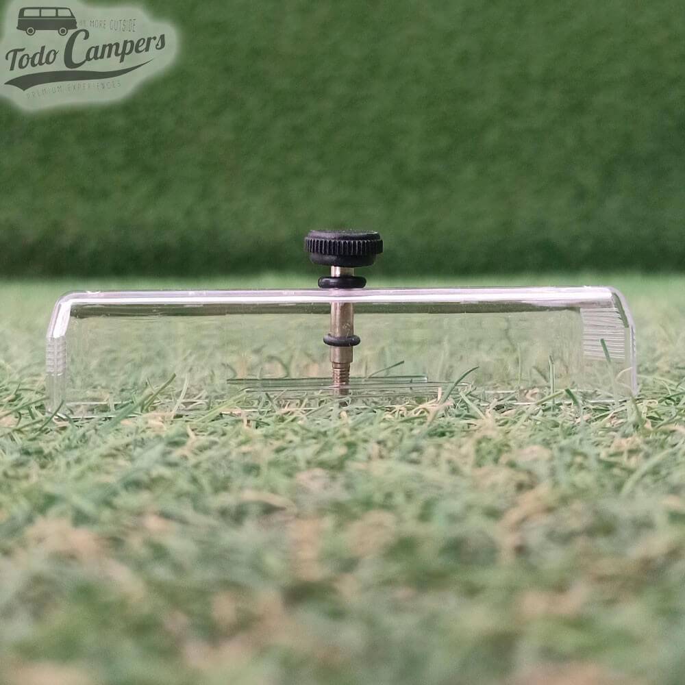 tapa con tornillo del portafusibles de 6 fusibles