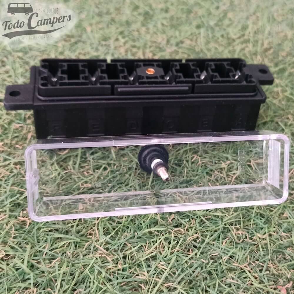 caja portafusibles 260706