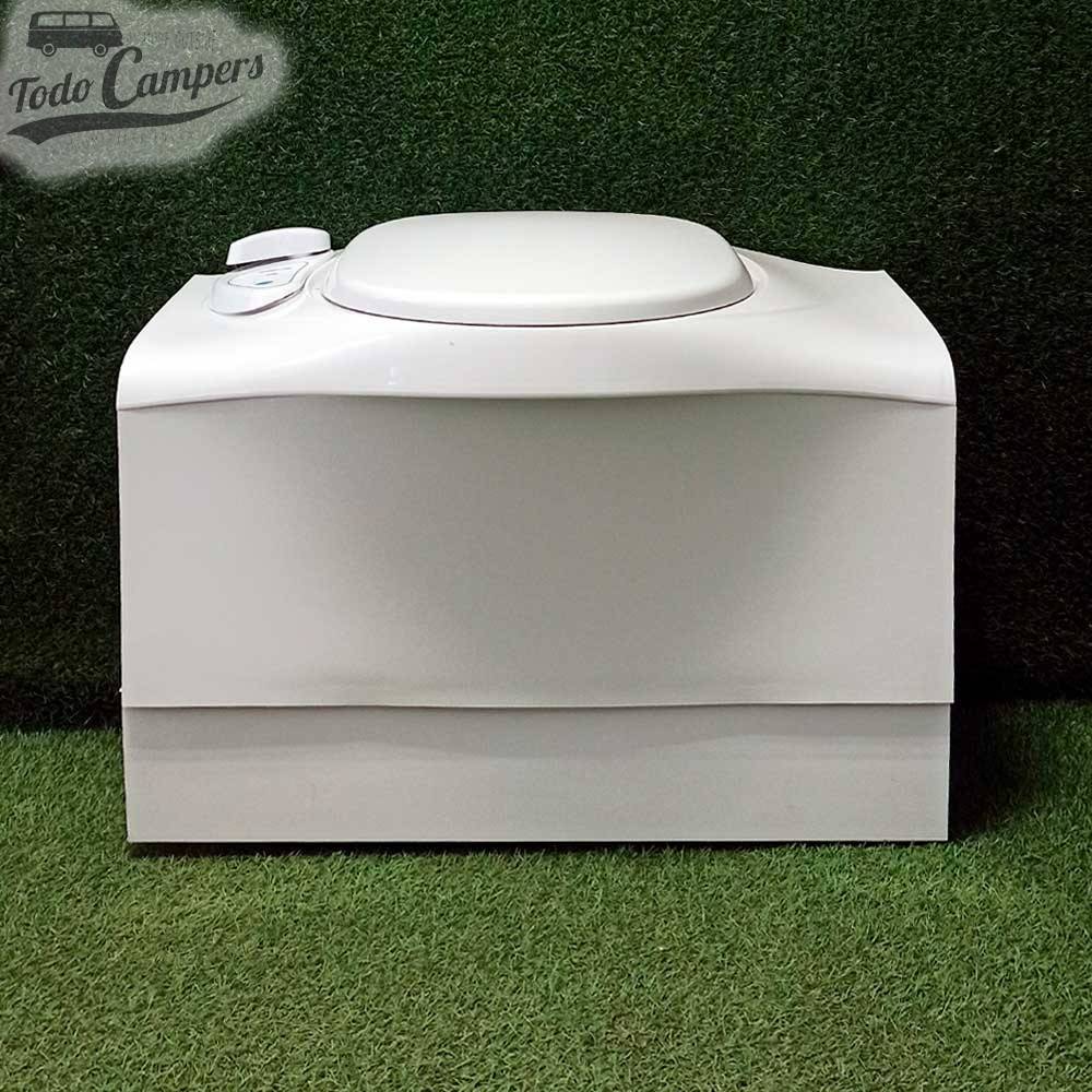 WC fijo químico Thetford C403 con tapa cerrada