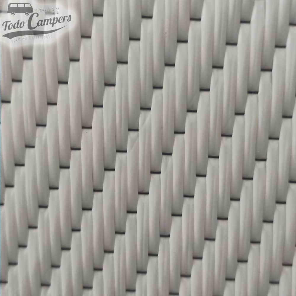 detalle de la alfombra o estera de polipropileno del Fiamma Patio Mat