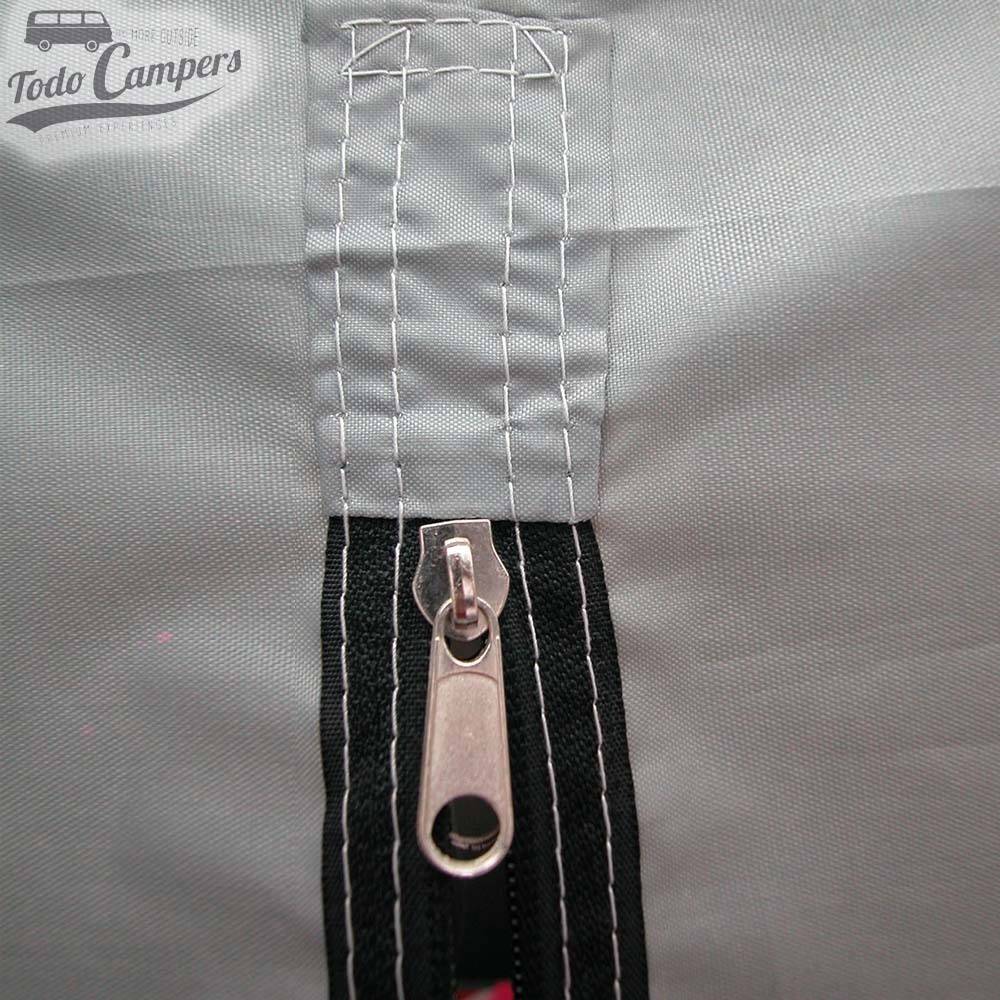 Cabina avancé con cremalleras de alta resistencia incluso si la usas en días de mucho viento. Avancé furgoneta pequeña