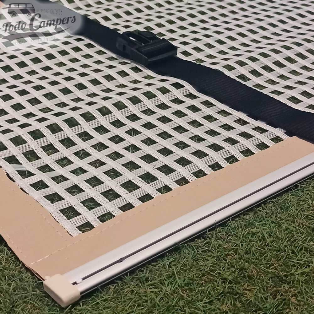 Red de seguridad Dometic Safety Net para evitar caídas de las camas elevadas.