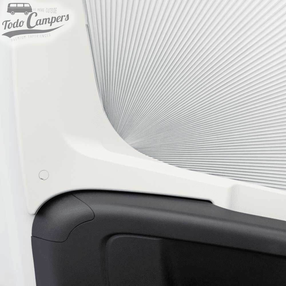 El Store Dometic FP 310 se adapta perfectamente a los contornos de la puerta