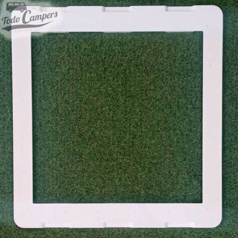 Adaptador de claraboya Fiamma (40x40) en techos Ducato, Boxer y Jumper