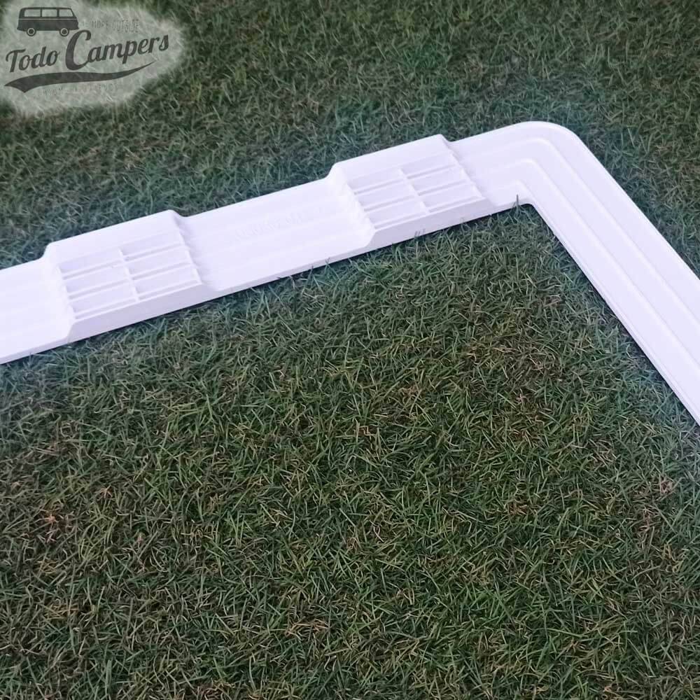 adaptador claraboya para techos ondulados (forma trapeizoide)