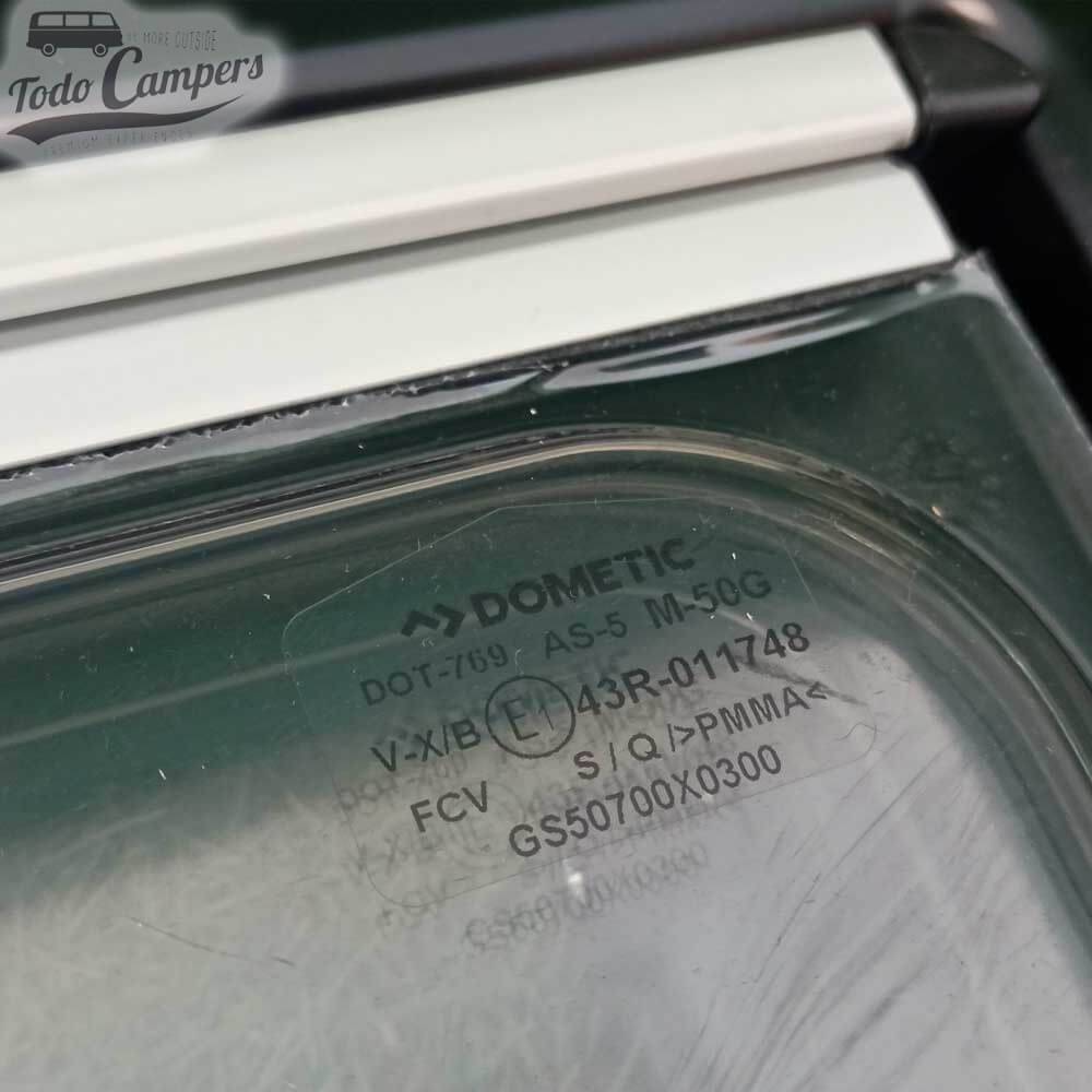 Código de homologación R43 de la ventana 700x300