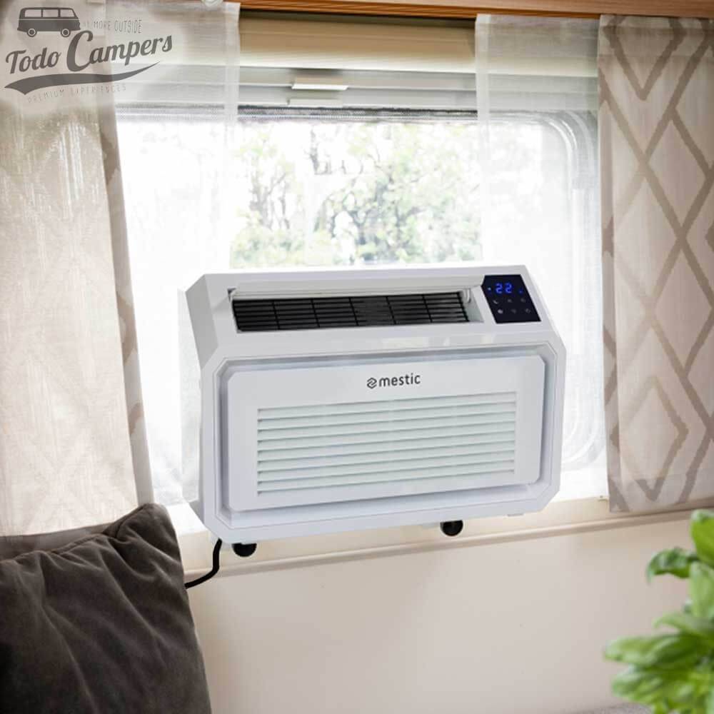 O ar condicionado SPA-5000 consiste em duas partes que se unem através da janela.