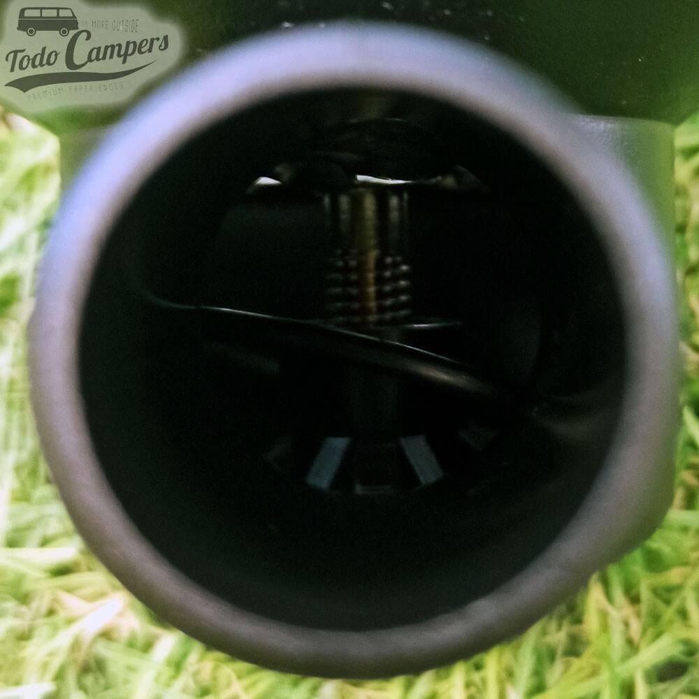 mecanismo interior del desagüe en codo