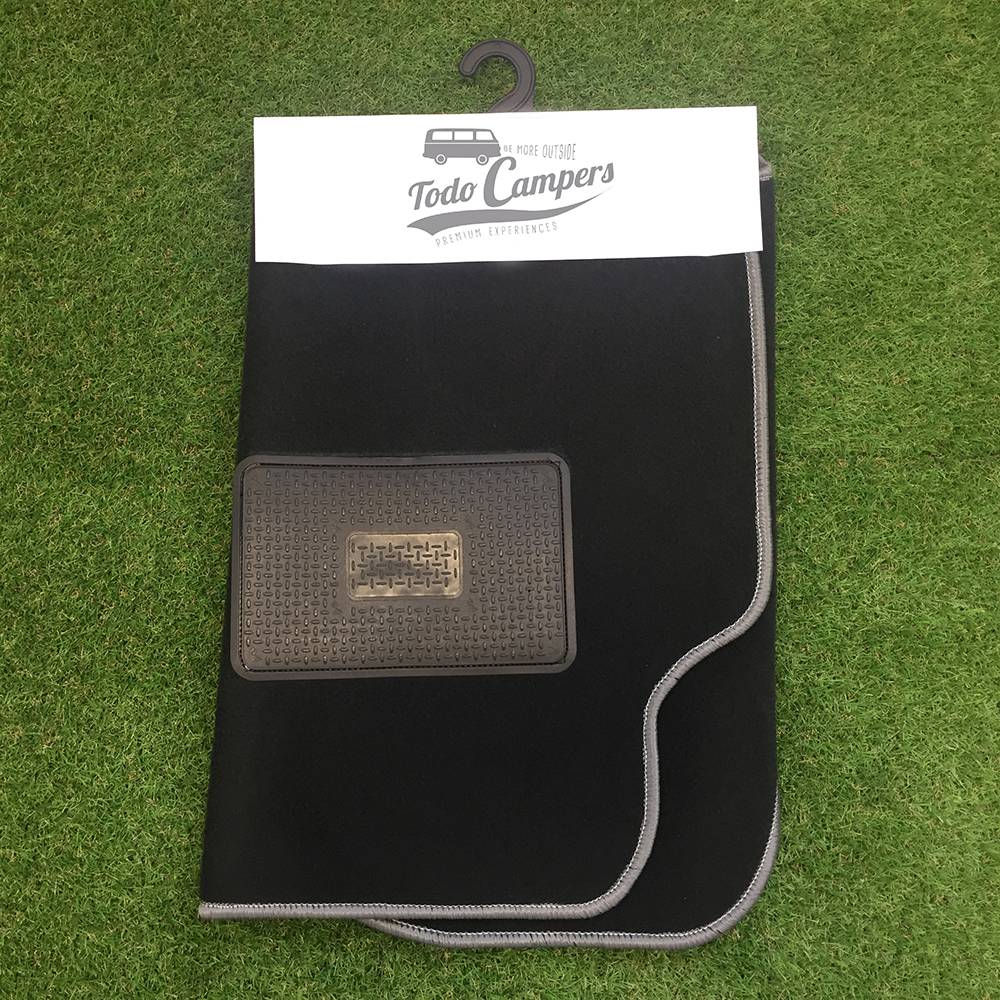 Pack de alfombrillas de cabina para furgonetas Nissan NV200 desde 2009. Alfombrilla para tu furgoneta camper
