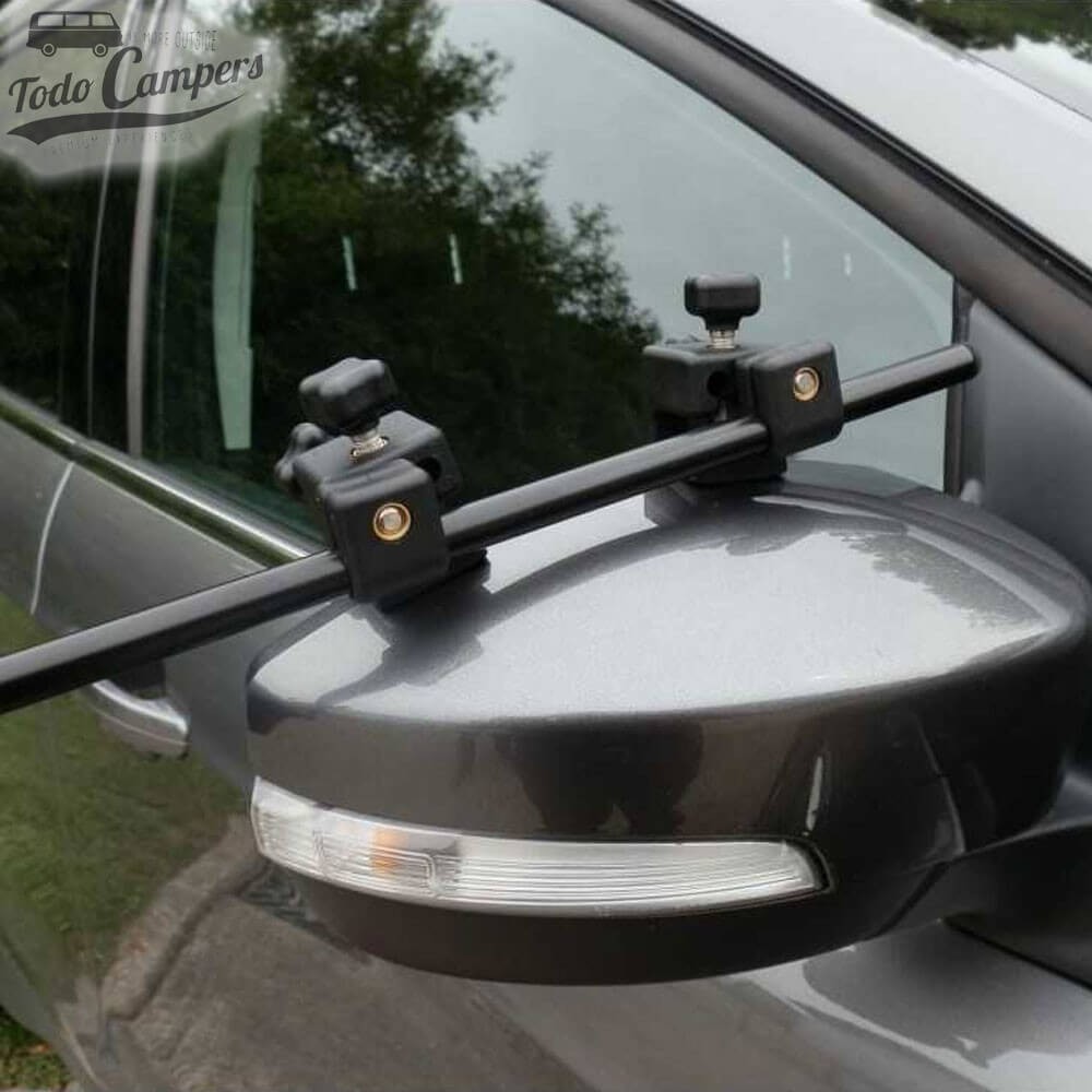 AERO 4 instalados en espejo retrovisor de coche