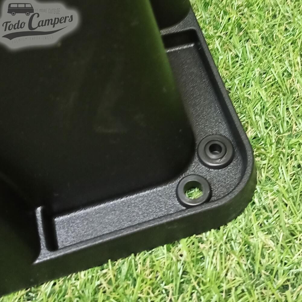 agujeros de fijación de los escalones Milenco