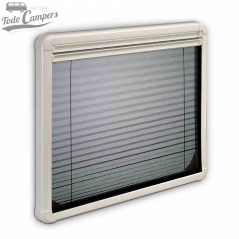 Store plisado con marco para ventana abatible Dometic Seitz S7 para contornos curvos.